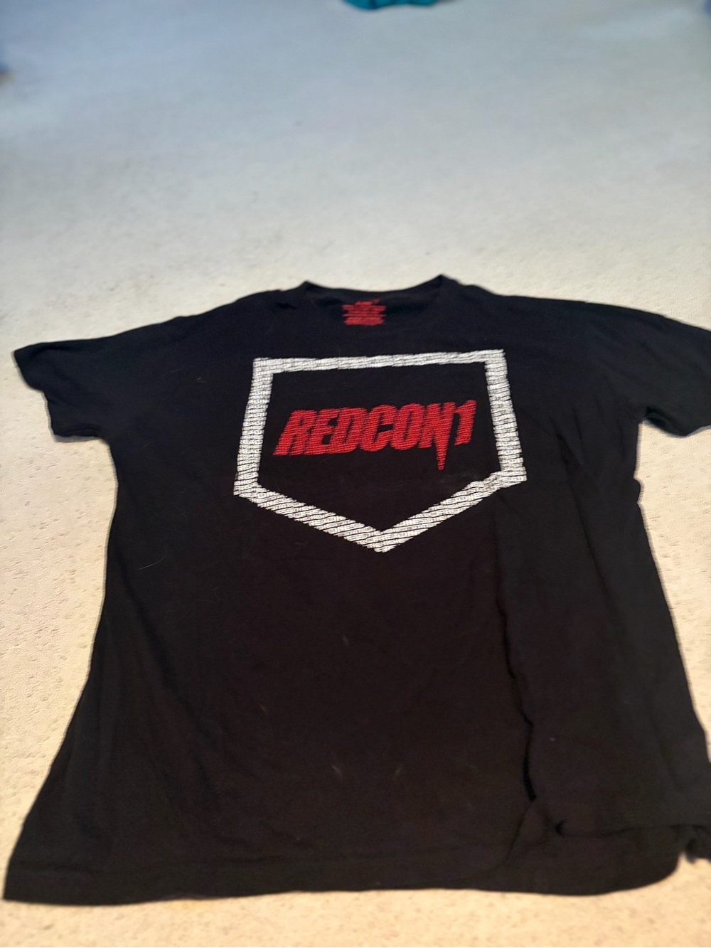 Black Logo Graphic Men's T-Shirt